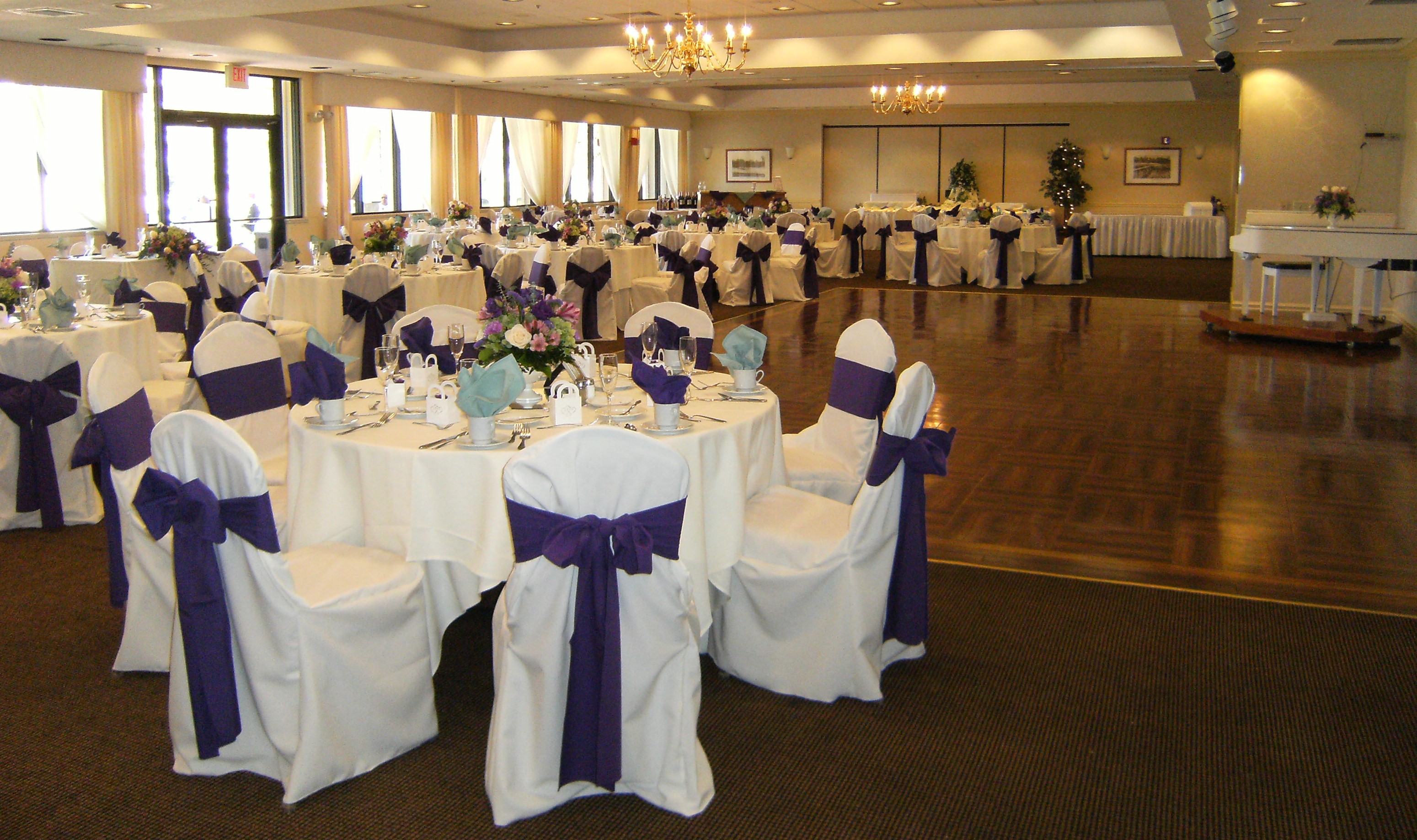 banquet room 